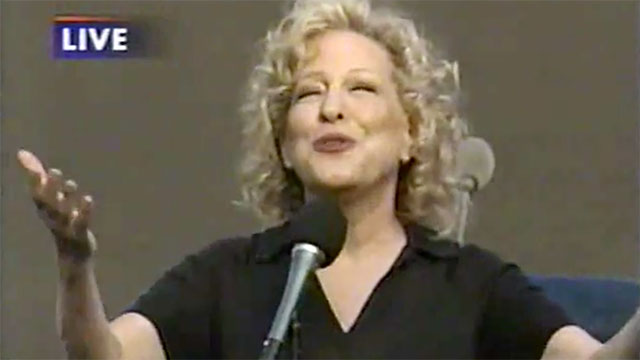Bette Midler sings in tribute to those lost in 9/11