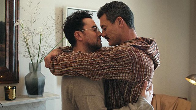 Dan Levy and Luke Evans in 'Good Grief' (photo: Netflix)