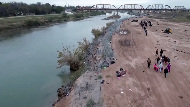 Screenshot via NBC News of the Texas border