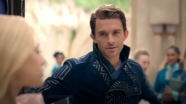 Jonathan Bailey in WICKED