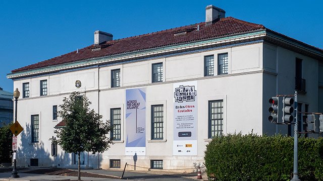 Art Museum of the Americas (photo: By ajay_suresh - Art Museum of the Americas, CC BY 2.0)