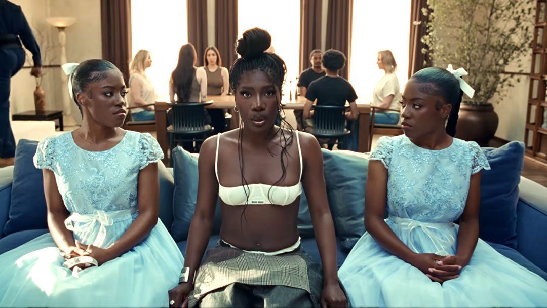 Doechii in her new music video for "Anxiety" (screen capture)
