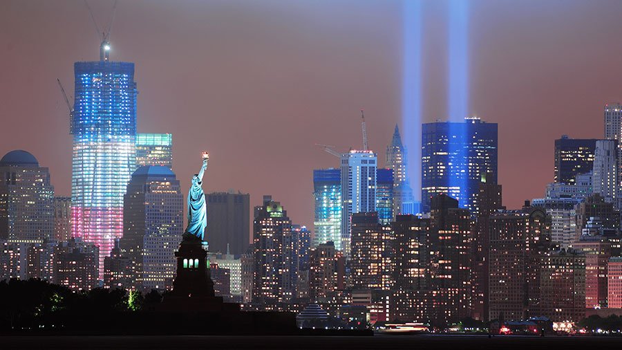 Nighttime tribute to heroes of 9/11 (via Depositphotos)