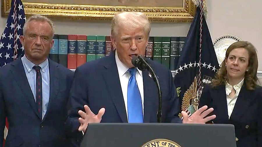 Donald Trump says "don't take Tylenol" (screen capture)