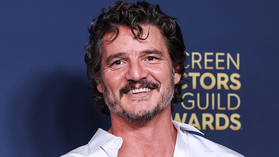 Pedro Pascal (via Depositphotos)