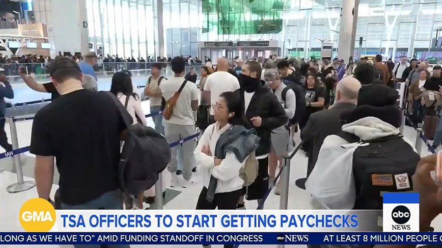 TSA agents begin receiving backpay