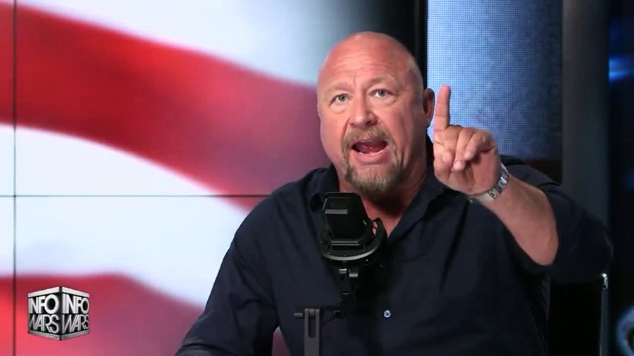 Alex Jones threatens to go 'scorched earth' on Donald Trump