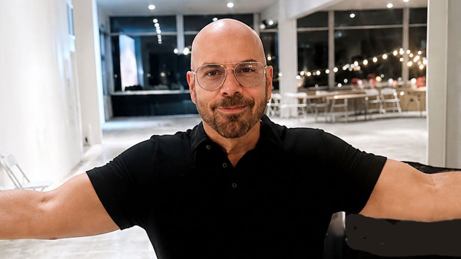 Actor/comic/filmmaker Jason Stuart