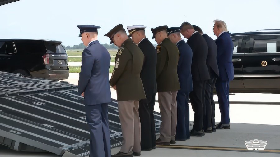 Trump attends the dignified transfer of 4 fallen U.S. service members