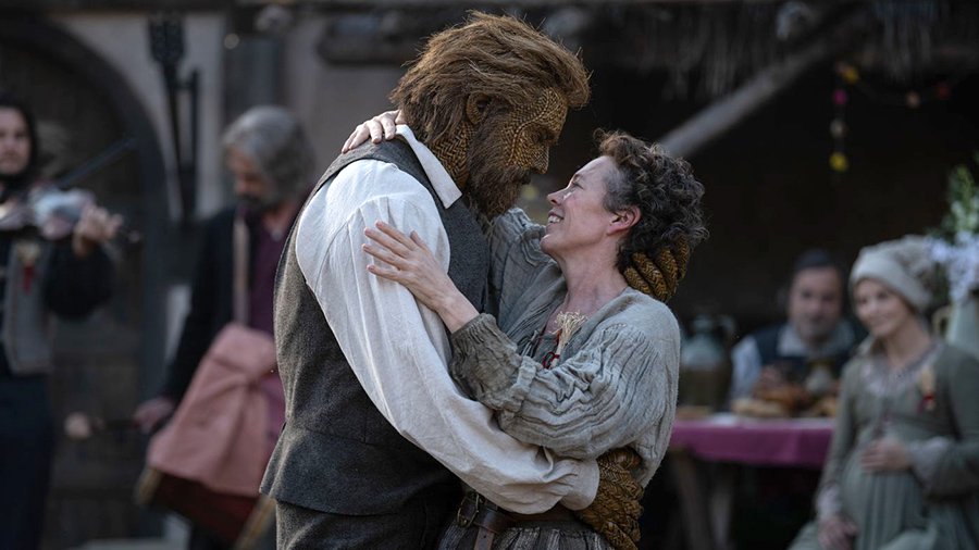 A scene from WICKER starring Olivia Colman and Alexander Skarsgard