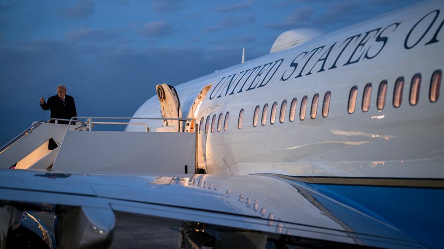 Trump boarding Air Force One (credit: White House Flickr)