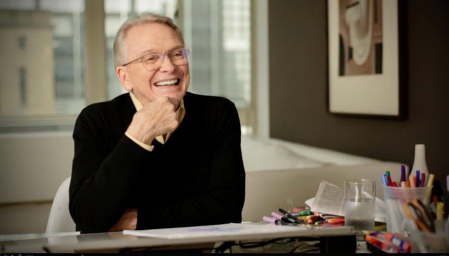 Legendary fashion and costume designer Bob Mackie has died at the age of 87 (image via official Facebook)