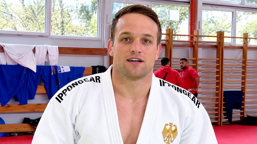 Timo Cavelius (screen capture)