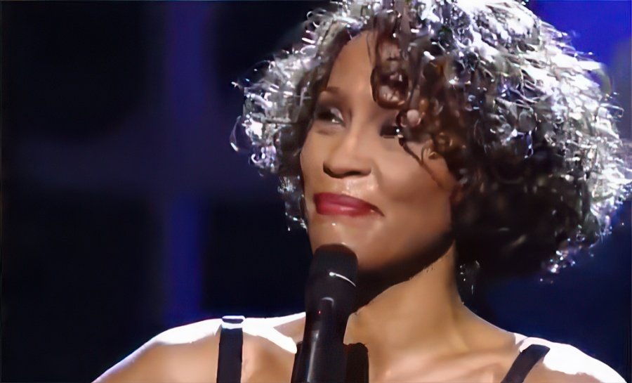 Whitney Houston (screen capture)